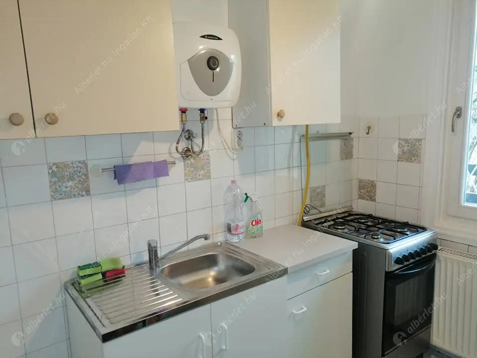 Kiadó albérlet 250000 Ft/hó áron: Budapest, II. kerület  Kapy utca. Mérete: 58 nm, 2 szobás | Alberlet.hu - 5498932