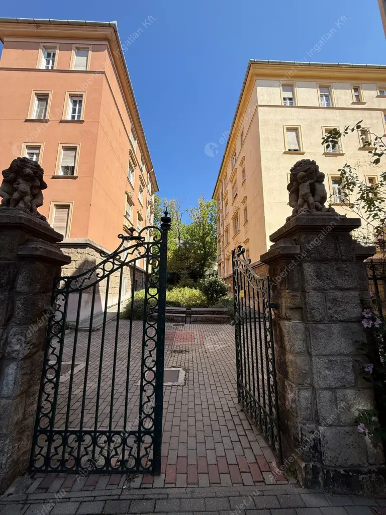 Kiadó albérlet 849000 Ft/hó áron: Budapest, II. kerület  Keleti Károly utca. Mérete: 115 nm, 3 szobás | Alberlet.hu - 6635075