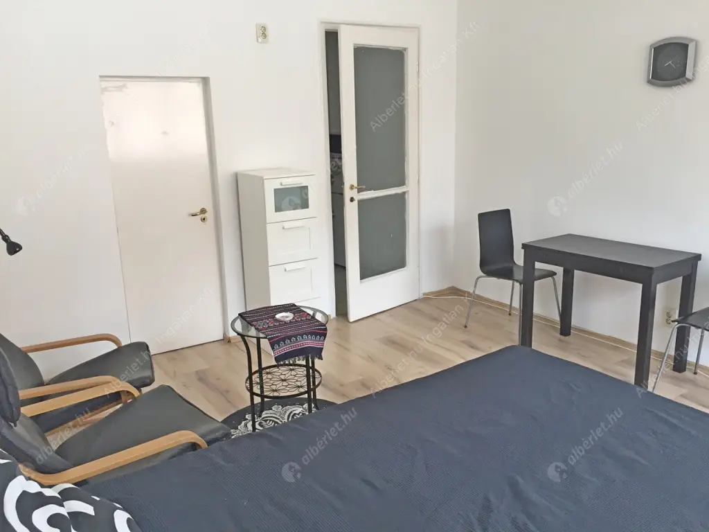 Kiadó albérlet 180000 Ft/hó áron: Budapest, II. kerület  Keleti Károly utca. Mérete: 30 nm, 1 szobás | Alberlet.hu - 6568924