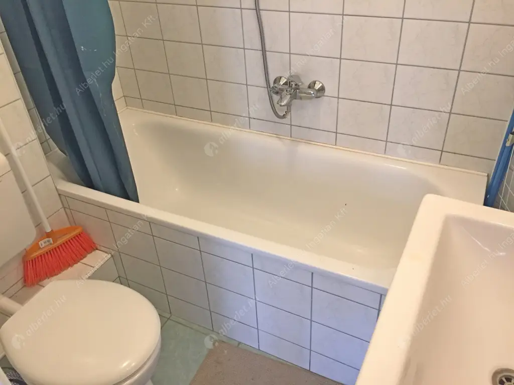 Kiadó albérlet 180000 Ft/hó áron: Budapest, II. kerület  Keleti Károly utca. Mérete: 30 nm, 1 szobás | Alberlet.hu - 6568929