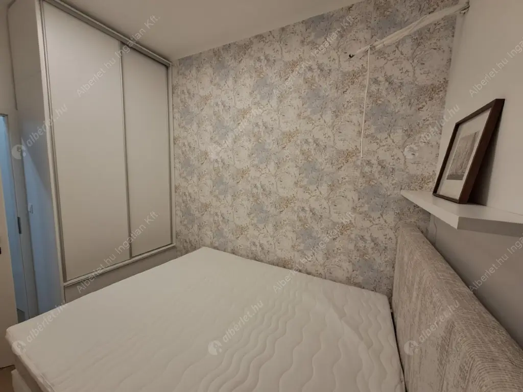 Kiadó albérlet 400000 Ft/hó áron: Budapest, II. kerület  Keleti Károly utca. Mérete: 55 nm, 3 szobás | Alberlet.hu - 6591921