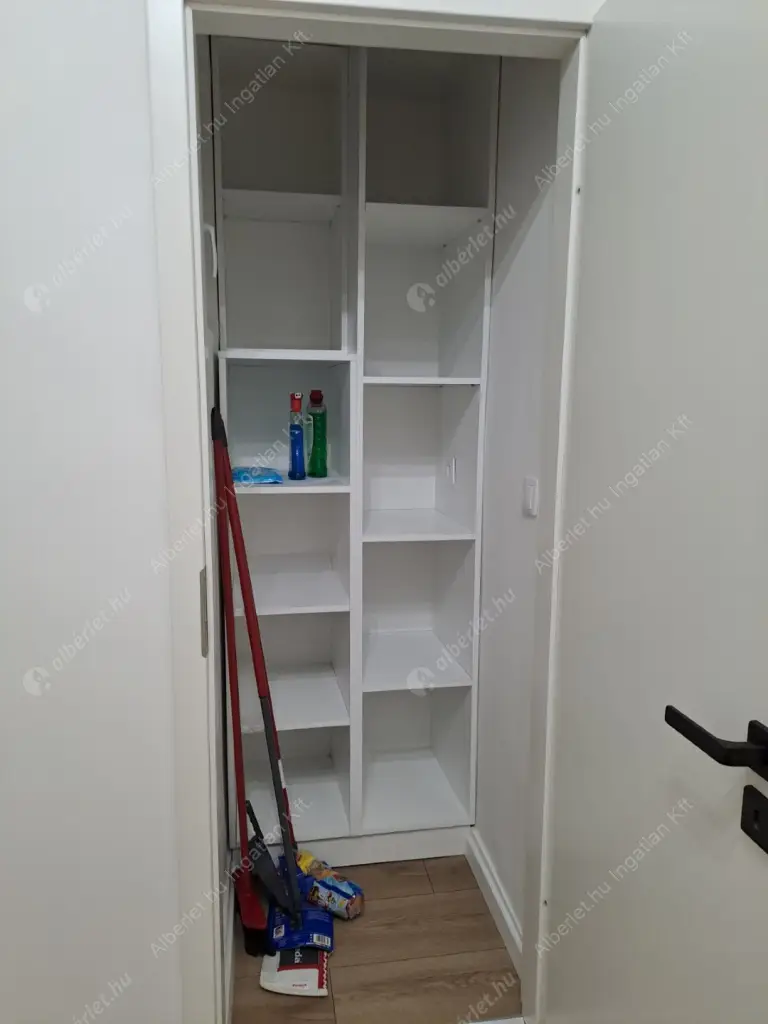 Kiadó albérlet 400000 Ft/hó áron: Budapest, II. kerület  Keleti Károly utca. Mérete: 55 nm, 3 szobás | Alberlet.hu - 6591922