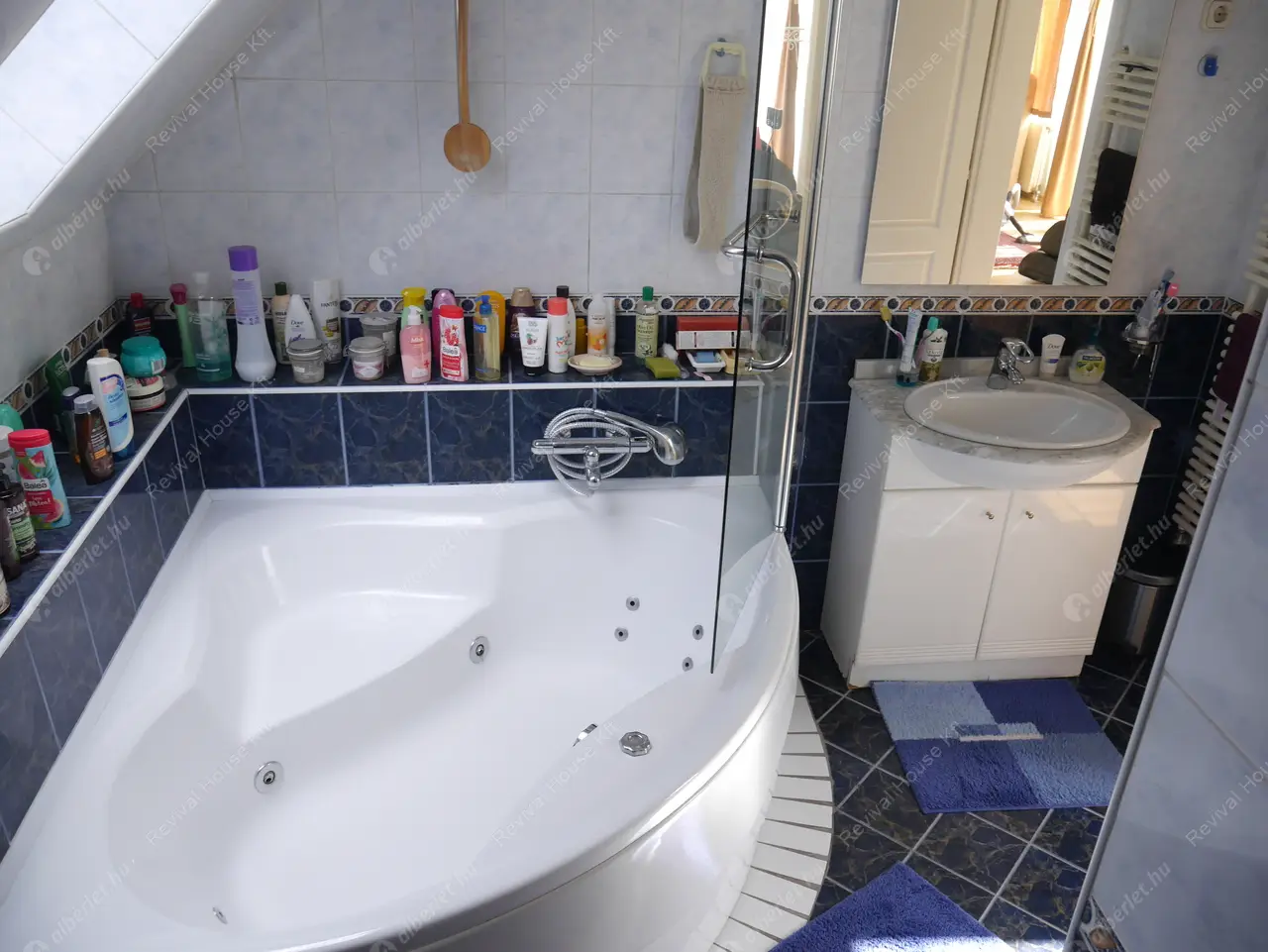 Kiadó albérlet 1500000 Ft/hó áron: Budapest, II. kerület  Kisgazda utca. Mérete: 400 nm, 7 szobás | Alberlet.hu - 5341533