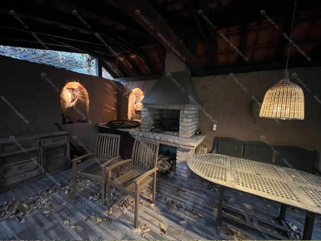 Kiadó albérlet 1000000 Ft/hó áron: Budapest, II. kerület  Kőfejtő utca. Mérete: 320 nm, 5 szobás | Alberlet.hu - 6709762