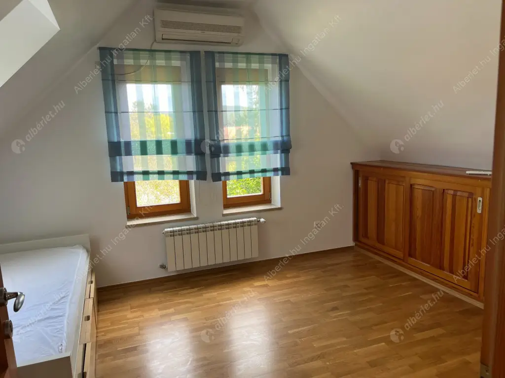 Kiadó albérlet 1145000 Ft/hó áron: Budapest, II. kerület  Kont vezér utca. Mérete: 252 nm, 5 szobás | Alberlet.hu - 6559451