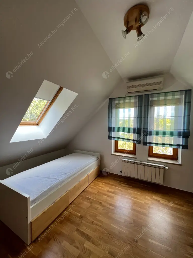 Kiadó albérlet 1145000 Ft/hó áron: Budapest, II. kerület  Kont vezér utca. Mérete: 252 nm, 5 szobás | Alberlet.hu - 6559452