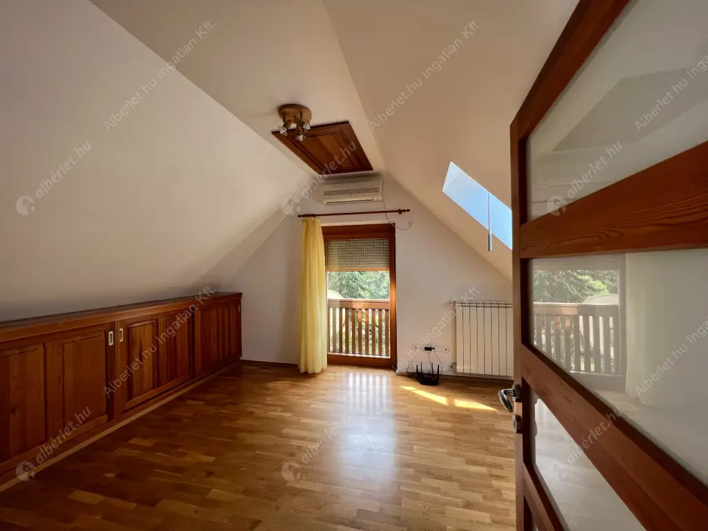 Kiadó albérlet 1145000 Ft/hó áron: Budapest, II. kerület  Kont vezér utca. Mérete: 252 nm, 5 szobás | Alberlet.hu - 6559454