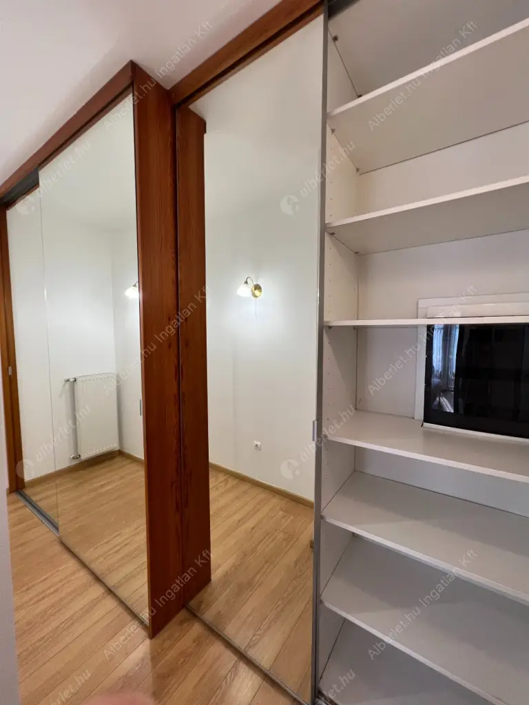 Kiadó albérlet 1145000 Ft/hó áron: Budapest, II. kerület  Kont vezér utca. Mérete: 252 nm, 5 szobás | Alberlet.hu - 6559455