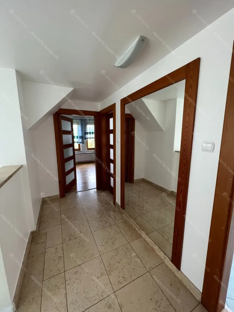 Kiadó albérlet 1167000 Ft/hó áron: Budapest, II. kerület  Kont vezér utca. Mérete: 252 nm, 6 szobás | Alberlet.hu - 6659097