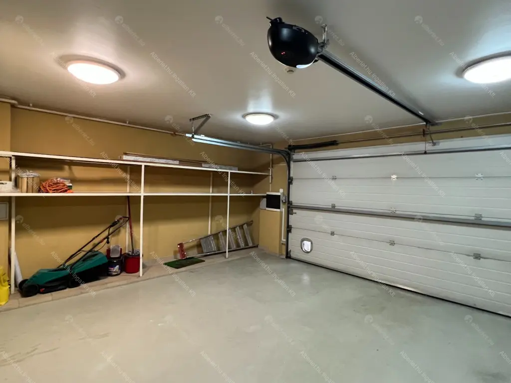 Kiadó albérlet 1167000 Ft/hó áron: Budapest, II. kerület  Kont vezér utca. Mérete: 252 nm, 6 szobás | Alberlet.hu - 6659107