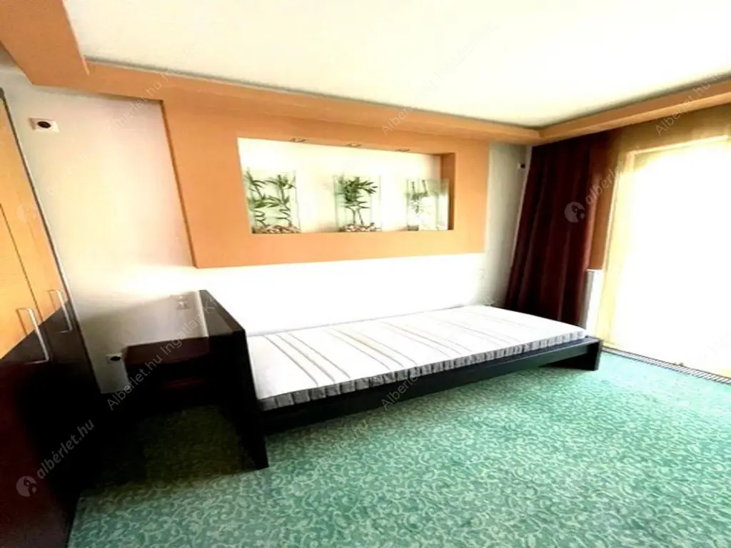 Kiadó albérlet 1350000 Ft/hó áron: Budapest, II. kerület  Lepke utca. Mérete: 166 nm, 5 szobás | Alberlet.hu - 6604490