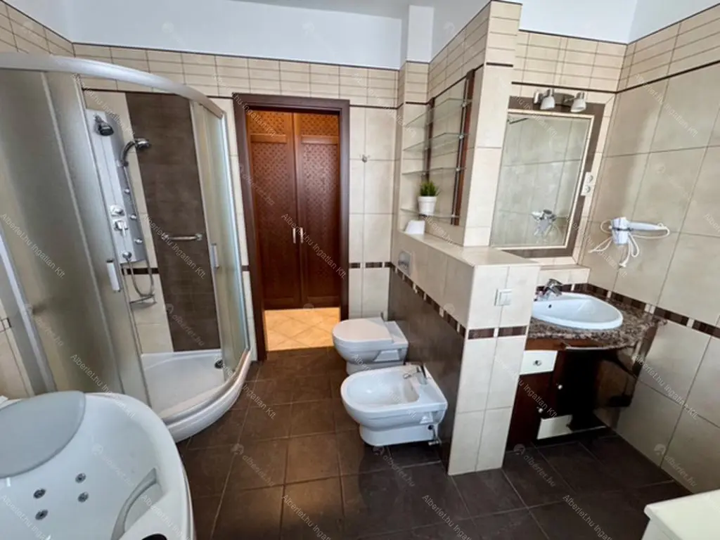 Kiadó albérlet 600000 Ft/hó áron: Budapest, II. kerület  Lepke utca. Mérete: 86 nm, 3 szobás | Alberlet.hu - 6689966