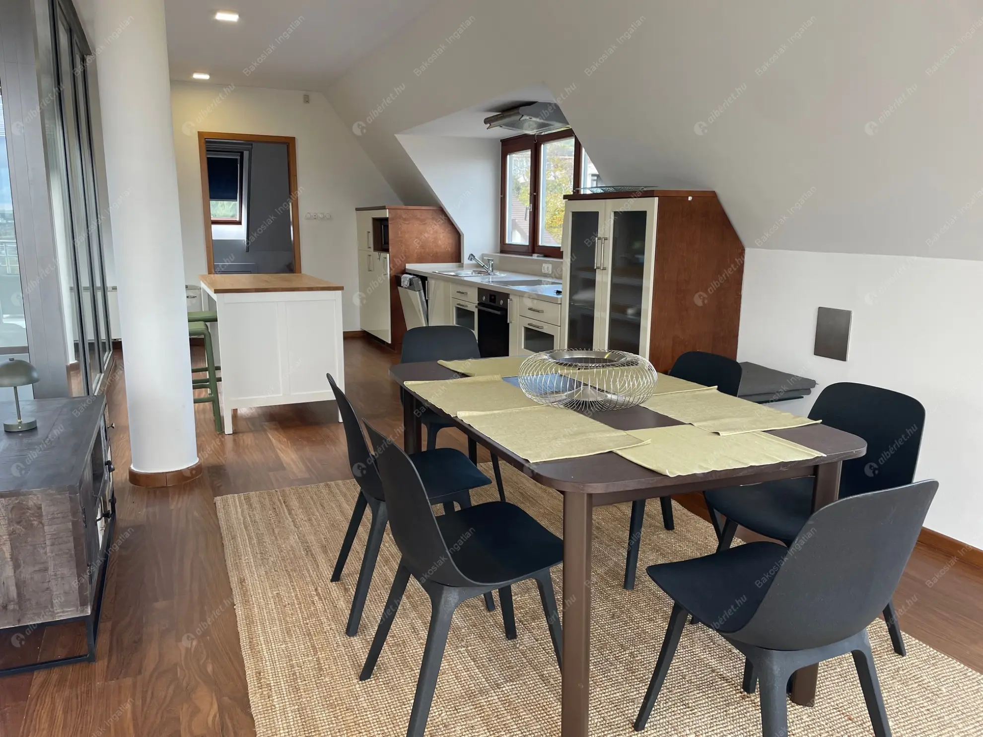 Kiadó albérlet 1165000 Ft/hó áron: Budapest, II. kerület  Lévay utca. Mérete: 130 nm, 4 szobás | Alberlet.hu - 6569638