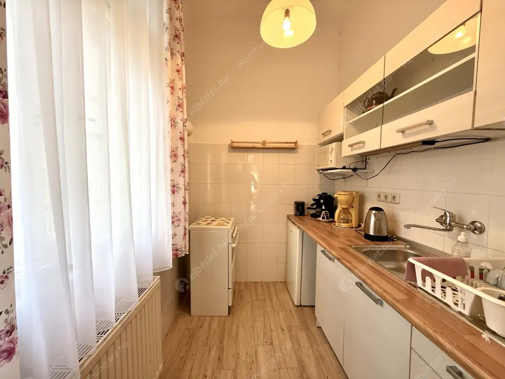 Kiadó albérlet 200000 Ft/hó áron: Budapest, II. kerület  Lóczy Lajos utca. Mérete: 36 nm, 1 szobás | Alberlet.hu - 6593411