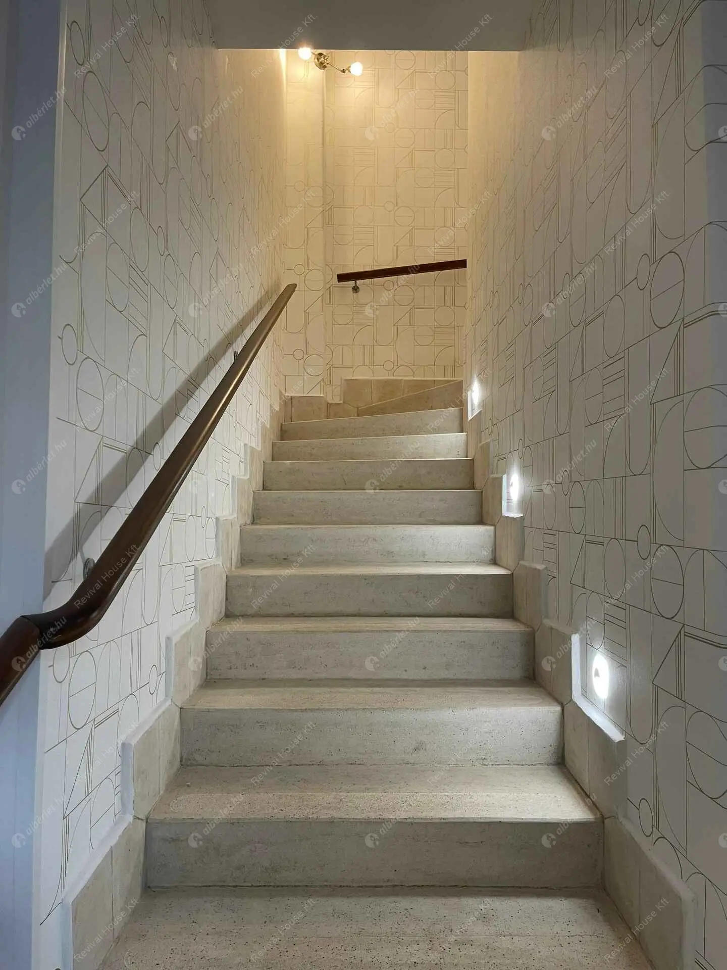 Kiadó albérlet 1077000 Ft/hó áron: Budapest, II. kerület  Lotz Károly utca. Mérete: 150 nm, 4 szobás | Alberlet.hu - 6482636