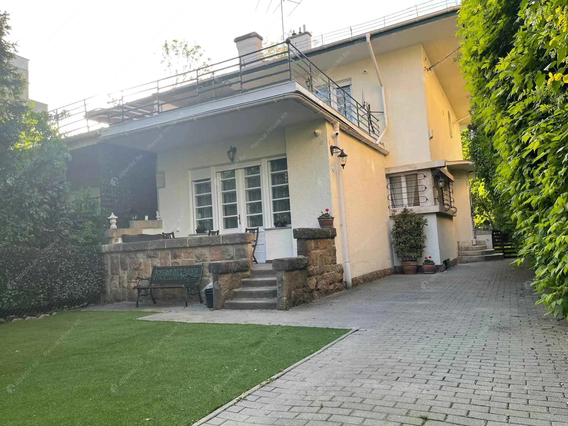 Kiadó albérlet 1077000 Ft/hó áron: Budapest, II. kerület  Lotz Károly utca. Mérete: 150 nm, 4 szobás | Alberlet.hu - 6482638