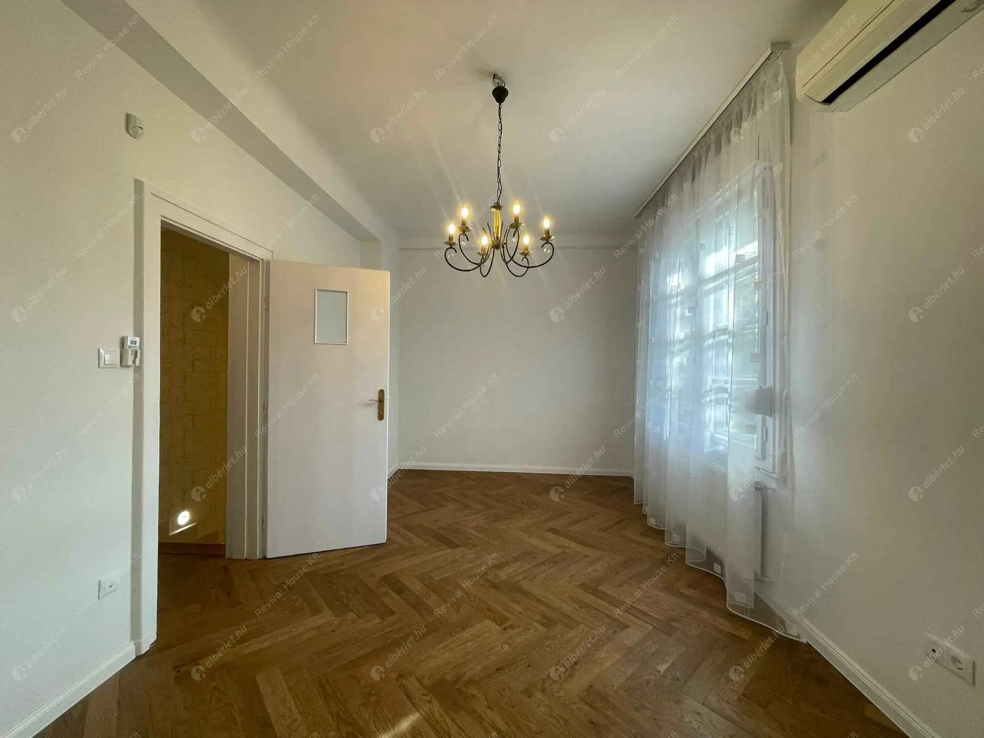 Kiadó albérlet 1077000 Ft/hó áron: Budapest, II. kerület  Lotz Károly utca. Mérete: 150 nm, 4 szobás | Alberlet.hu - 6482639