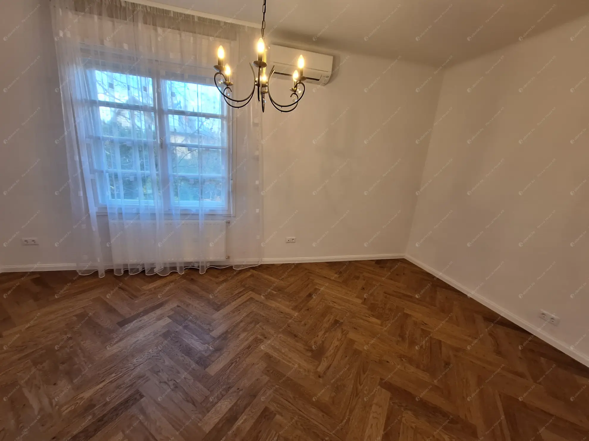 Kiadó albérlet 1077000 Ft/hó áron: Budapest, II. kerület  Lotz Károly utca. Mérete: 150 nm, 4 szobás | Alberlet.hu - 6579835