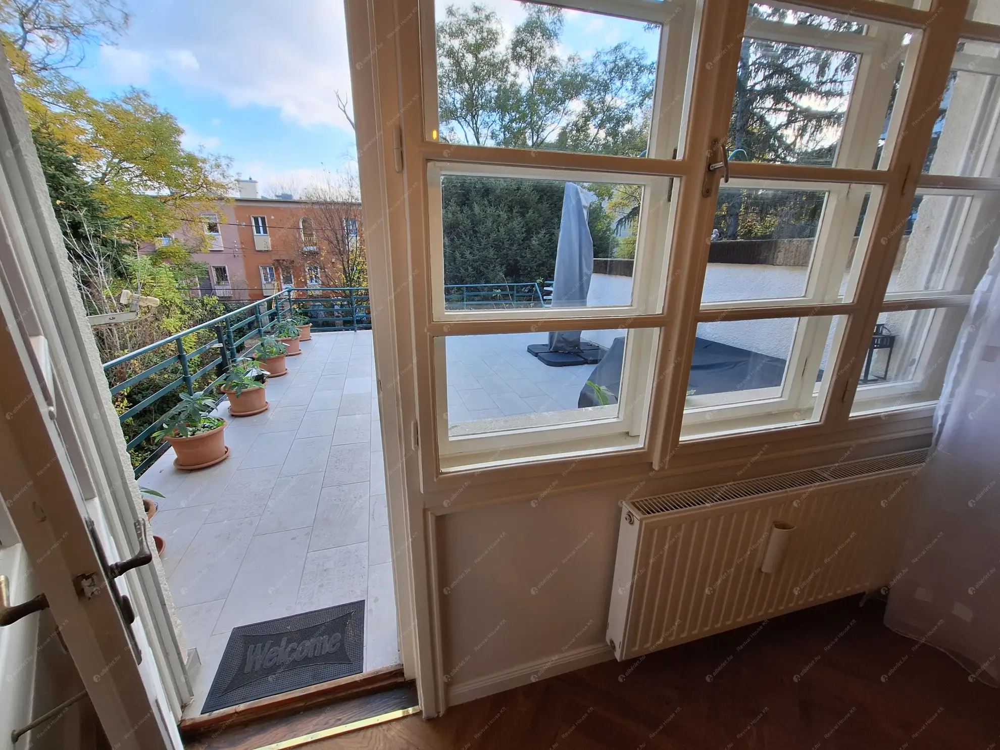 Kiadó albérlet 1077000 Ft/hó áron: Budapest, II. kerület  Lotz Károly utca. Mérete: 150 nm, 4 szobás | Alberlet.hu - 6579840