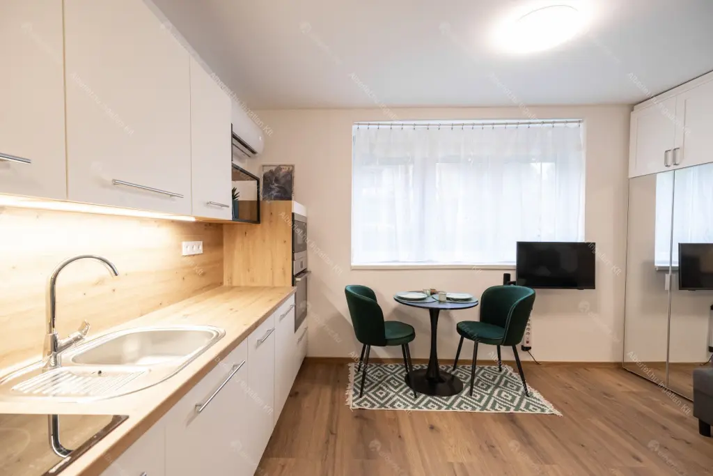 Kiadó albérlet 210000 Ft/hó áron: Budapest, II. kerület  Lotz Károly utca. Mérete: 20 nm, 1 szobás | Alberlet.hu - 6705503