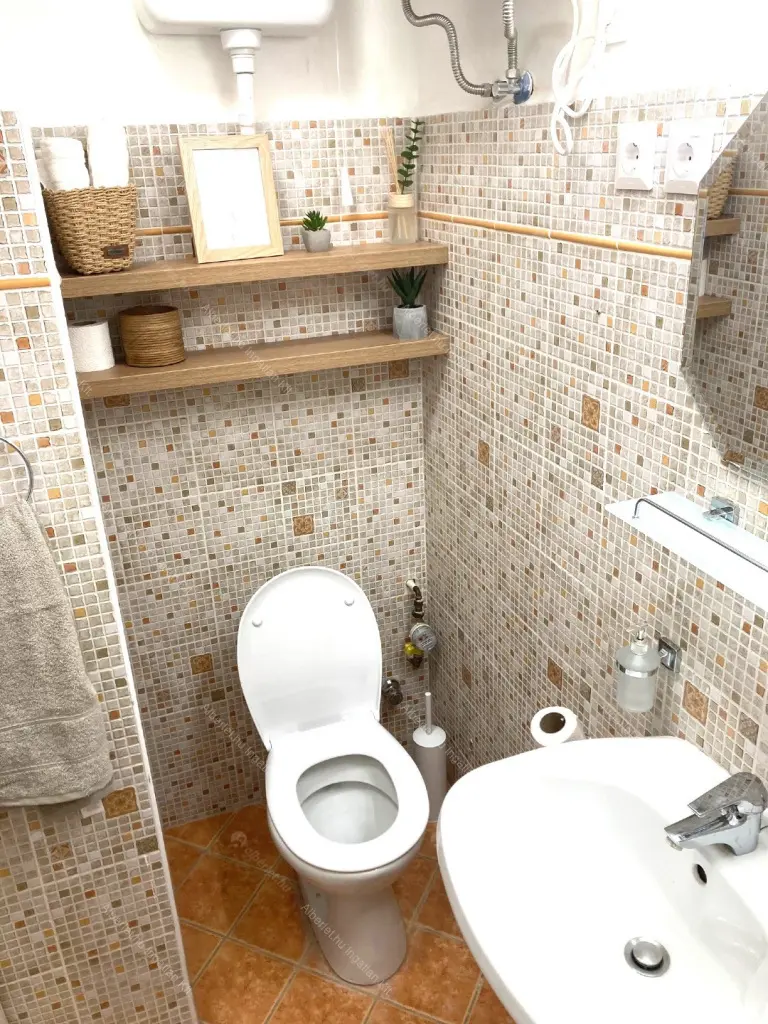 Kiadó albérlet 240000 Ft/hó áron: Budapest, II. kerület  Lövőház utca. Mérete: 31 nm, 1 szobás | Alberlet.hu - 6681092