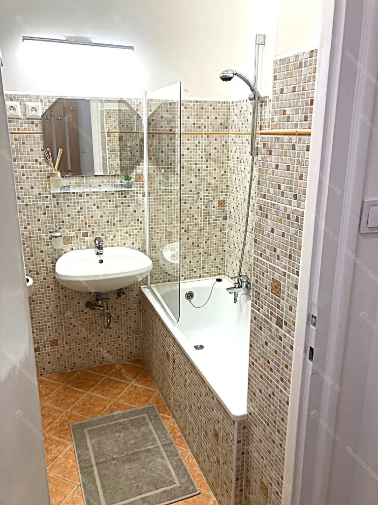 Kiadó albérlet 240000 Ft/hó áron: Budapest, II. kerület  Lövőház utca. Mérete: 31 nm, 1 szobás | Alberlet.hu - 6682876