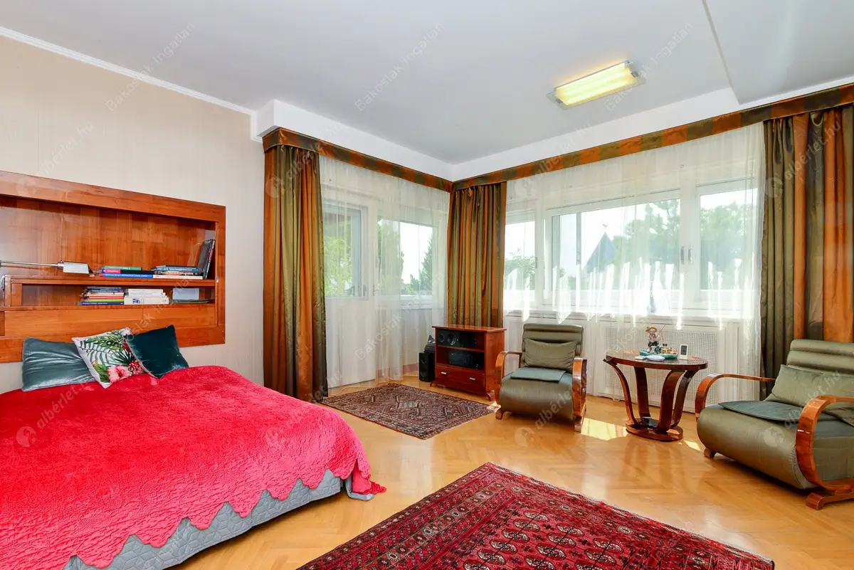 Kiadó albérlet 2479000 Ft/hó áron: Budapest, II. kerület  Mandula utca. Mérete: 320 nm, 5 szobás | Alberlet.hu - 4452236