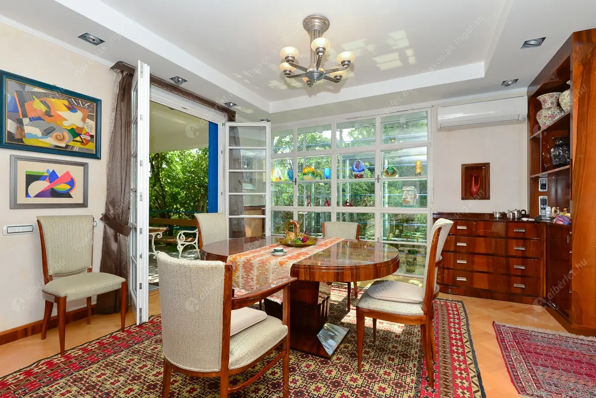 Kiadó albérlet 2479000 Ft/hó áron: Budapest, II. kerület  Mandula utca. Mérete: 320 nm, 5 szobás | Alberlet.hu - 4452246