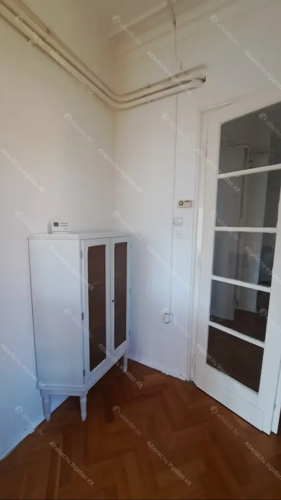 Kiadó albérlet 300000 Ft/hó áron: Budapest, II. kerület  Marczibányi tér. Mérete: 70 nm, 1 szobás | Alberlet.hu - 6694534