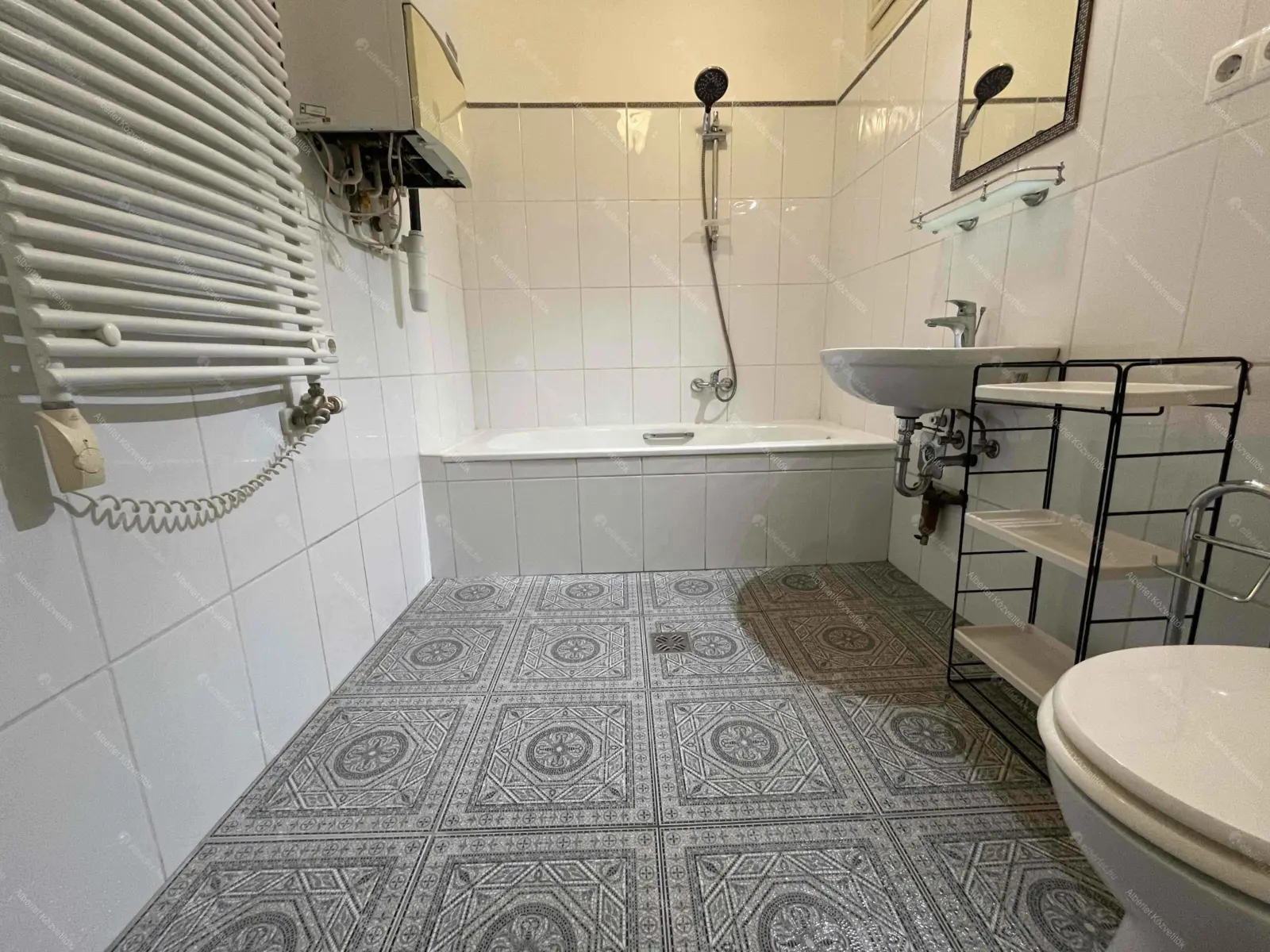 Kiadó albérlet 360000 Ft/hó áron: Budapest, II. kerület  Margit körút. Mérete: 102 nm, 3 szobás | Alberlet.hu - 6703889