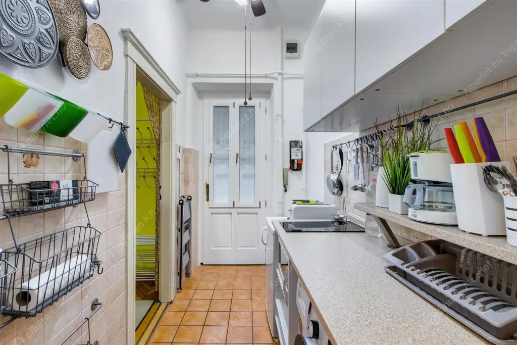 Kiadó albérlet 190000 Ft/hó áron: Budapest, II. kerület  Margit körút. Mérete: 25 nm, 1 szobás | Alberlet.hu - 6570236