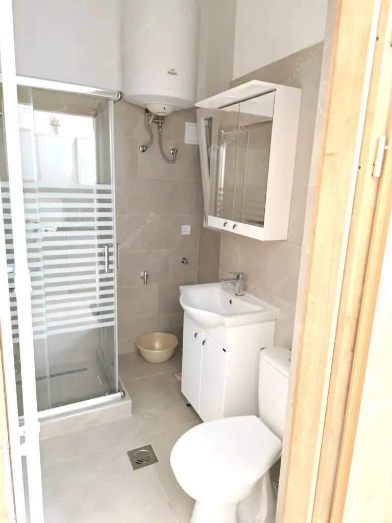 Kiadó albérlet 220000 Ft/hó áron: Budapest, II. kerület  Margit körút. Mérete: 30 nm, 1 szobás | Alberlet.hu - 6603064