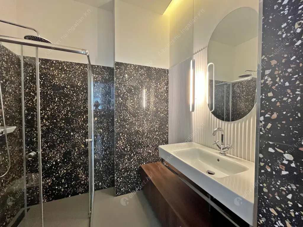 Kiadó albérlet 684000 Ft/hó áron: Budapest, II. kerület  Margit körút. Mérete: 66 nm, 1 szobás | Alberlet.hu - 6625296