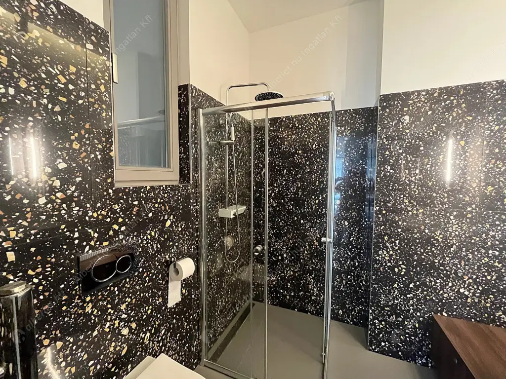 Kiadó albérlet 684000 Ft/hó áron: Budapest, II. kerület  Margit körút. Mérete: 66 nm, 1 szobás | Alberlet.hu - 6625297