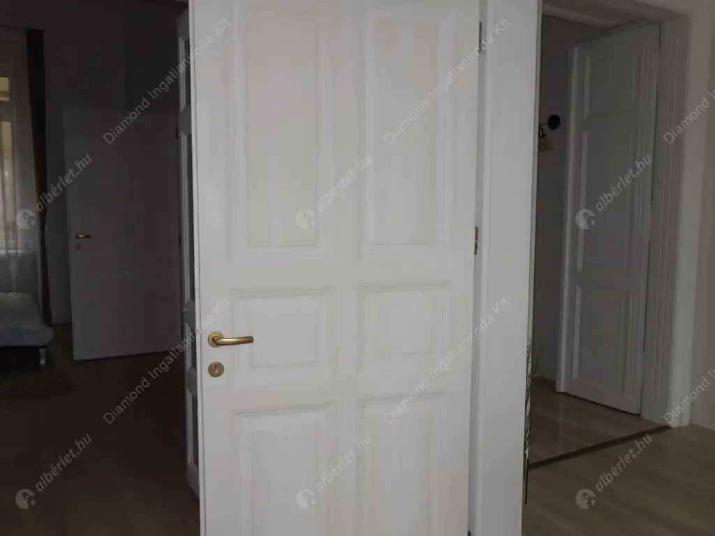 Kiadó albérlet 462000 Ft/hó áron: Budapest, II. kerület  Margit körút. Mérete: 83 nm, 3 szobás | Alberlet.hu - 5748194