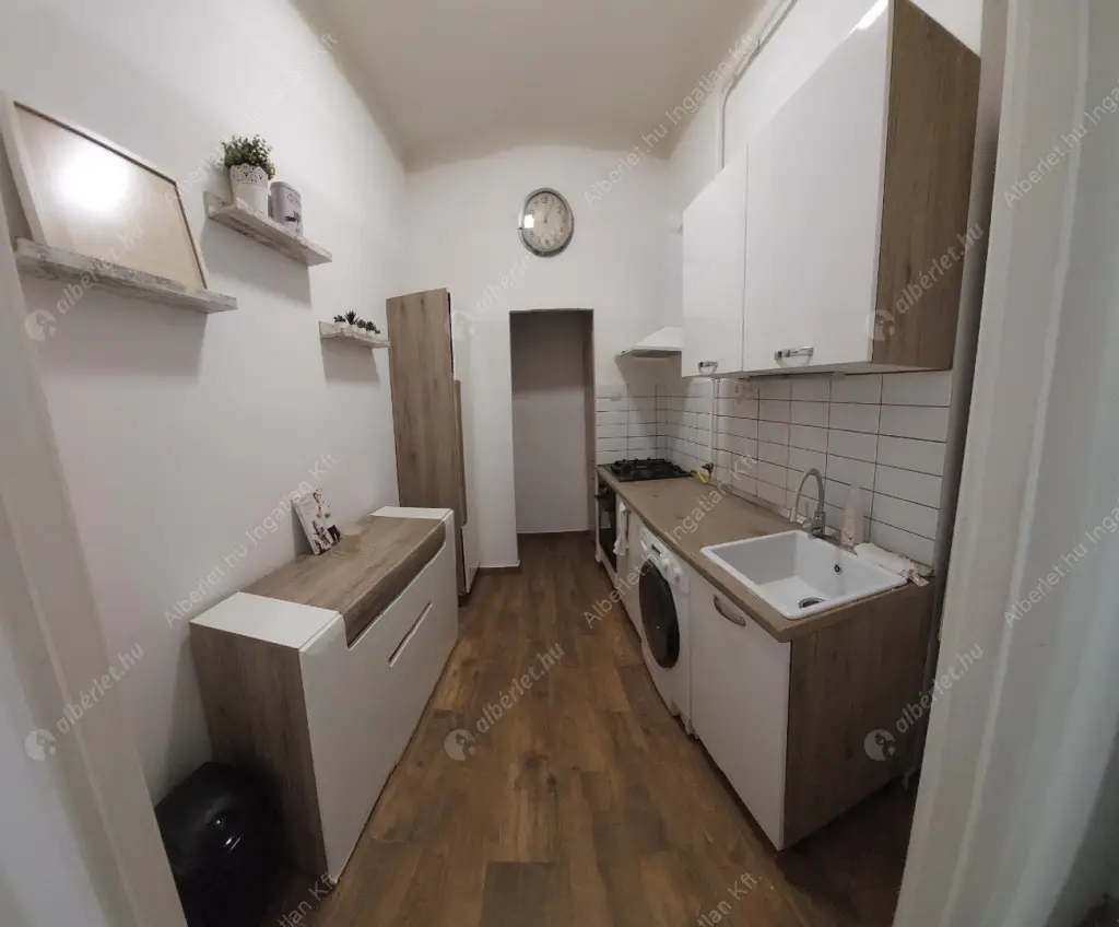 Kiadó albérlet 350000 Ft/hó áron: Budapest, II. kerület  Margit körút. Mérete: 93 nm, 3 szobás | Alberlet.hu - 6618674