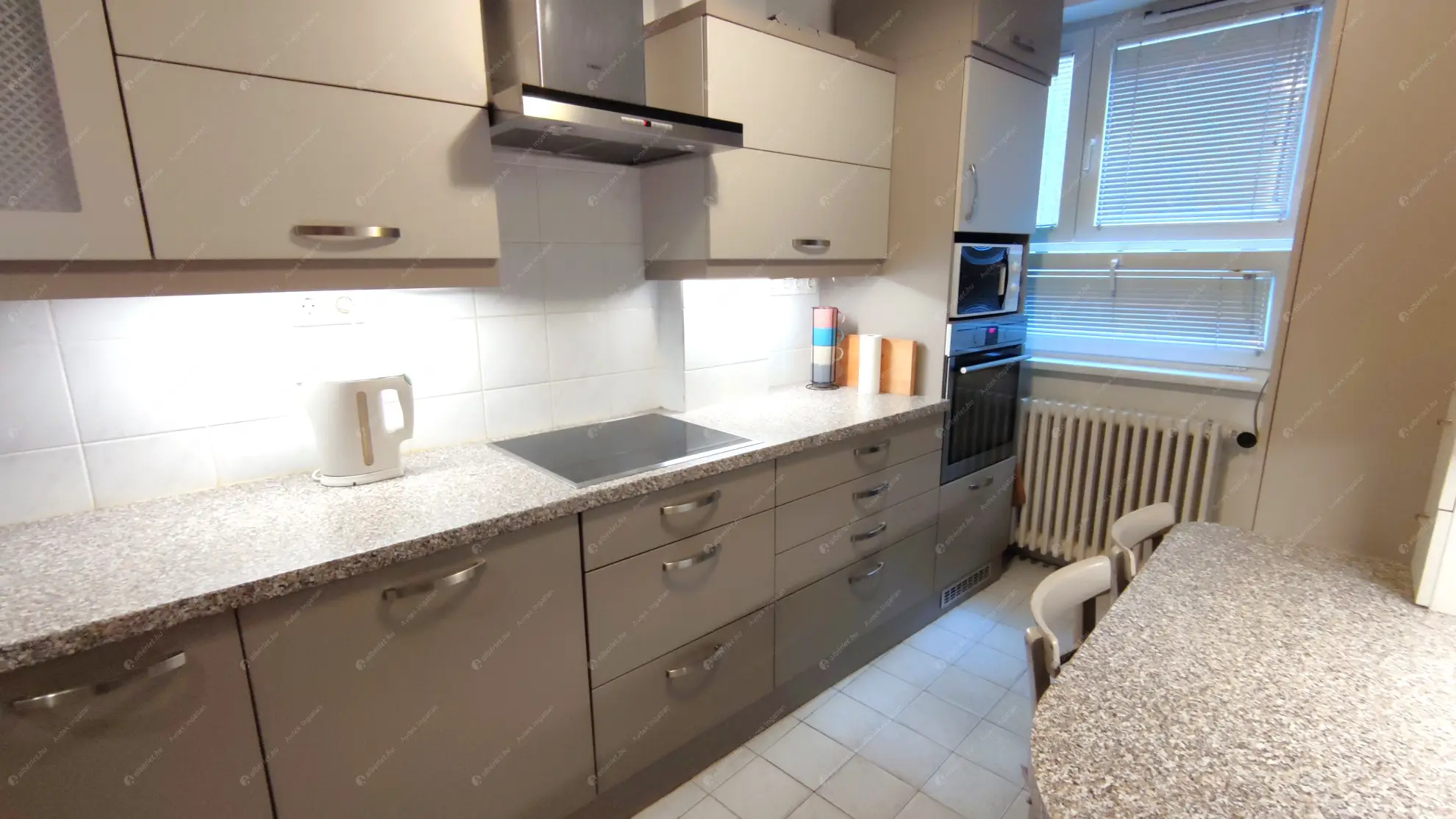 Kiadó albérlet 270000 Ft/hó áron: Budapest, II. kerület  Mechwart liget. Mérete: 70 nm, 2 szobás | Alberlet.hu - 6602059