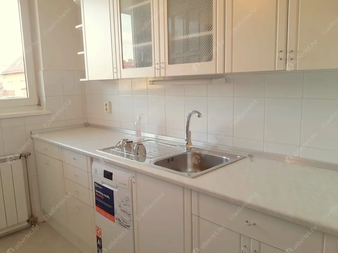 Kiadó albérlet 615000 Ft/hó áron: Budapest, II. kerület  Medve utca. Mérete: 141 nm, 4 szobás | Alberlet.hu - 6049699