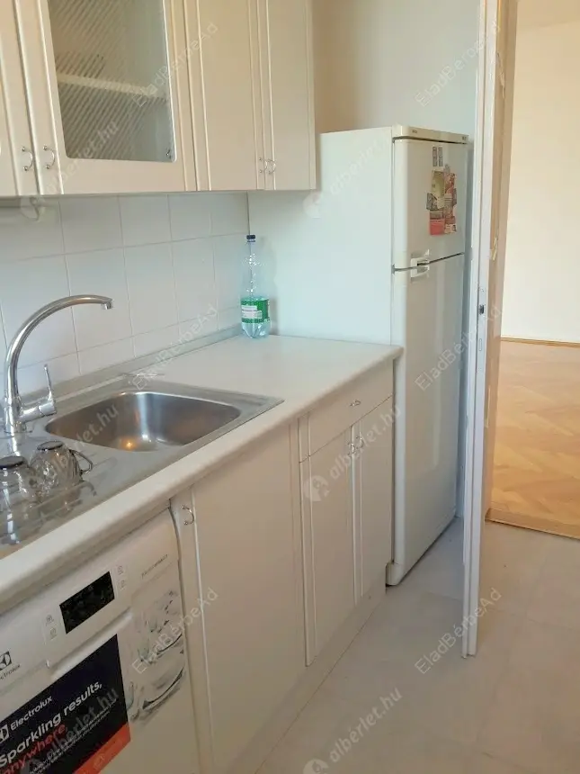 Kiadó albérlet 615000 Ft/hó áron: Budapest, II. kerület  Medve utca. Mérete: 141 nm, 4 szobás | Alberlet.hu - 6049701