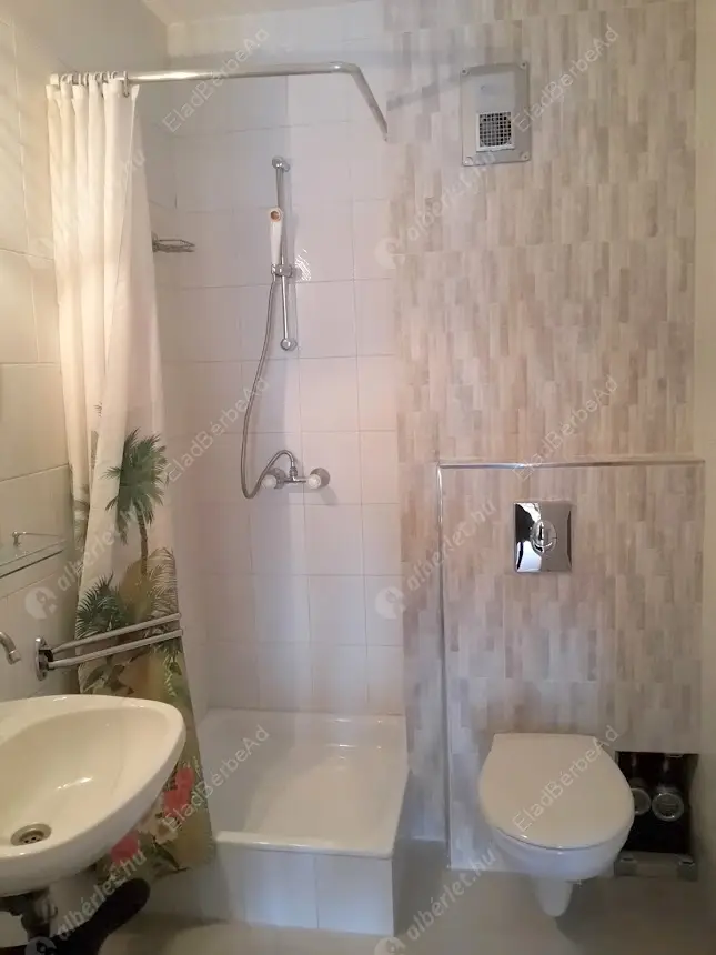 Kiadó albérlet 615000 Ft/hó áron: Budapest, II. kerület  Medve utca. Mérete: 141 nm, 4 szobás | Alberlet.hu - 6049702