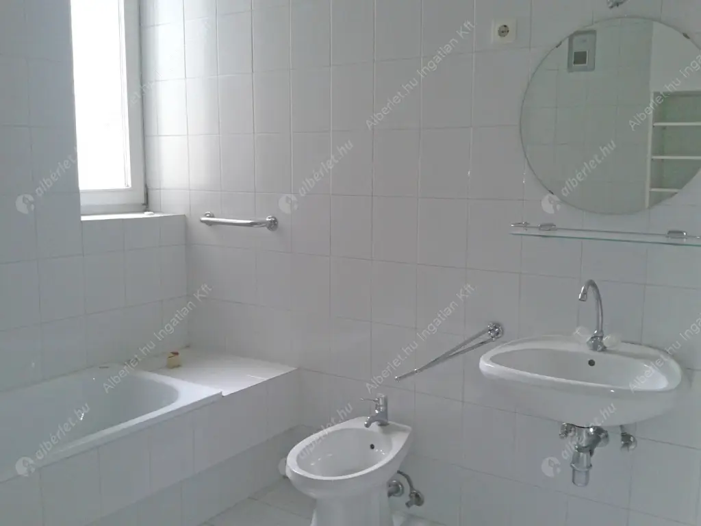 Kiadó albérlet 707000 Ft/hó áron: Budapest, II. kerület  Medve utca. Mérete: 141 nm, 4 szobás | Alberlet.hu - 6519178