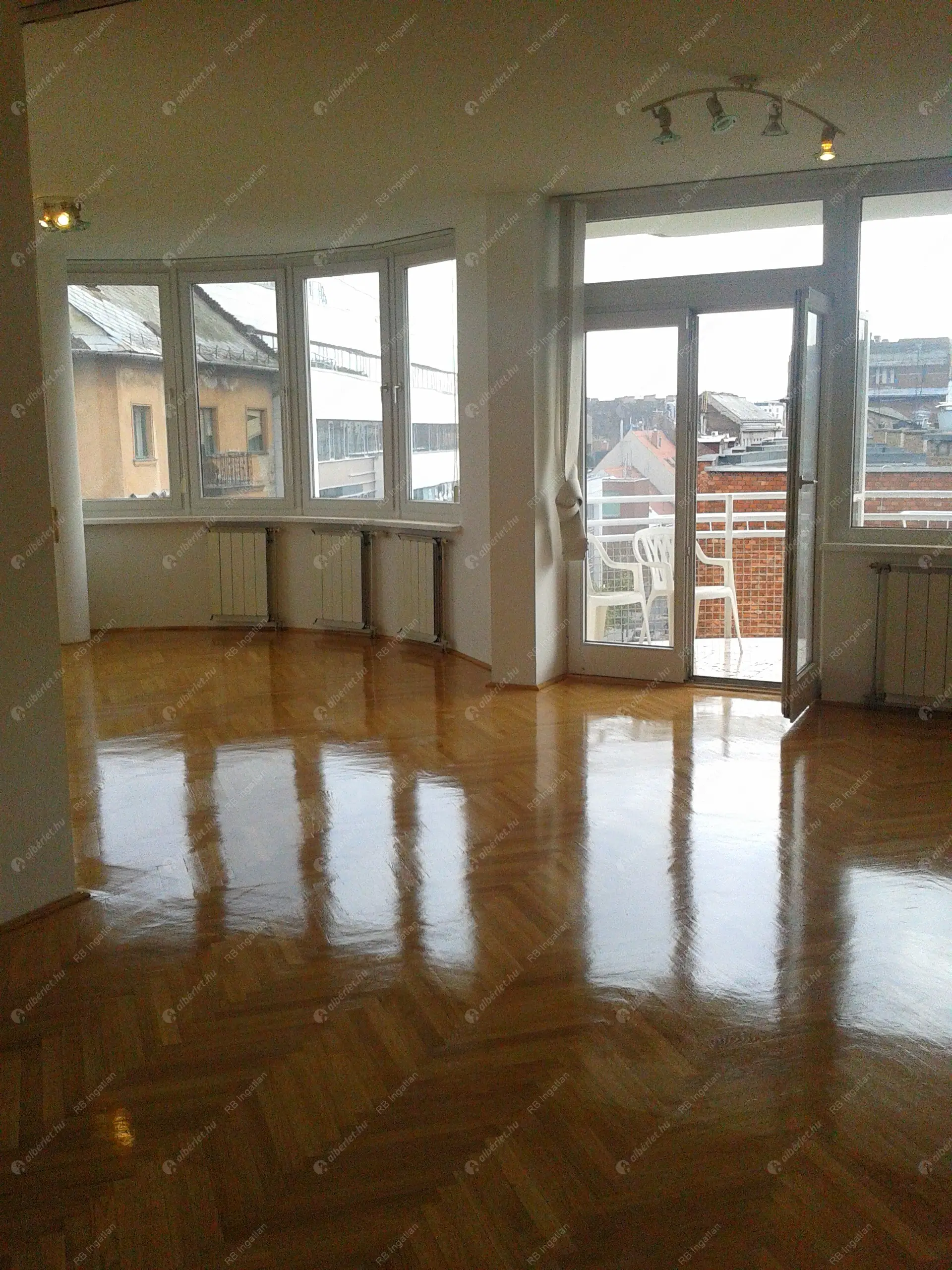 Kiadó albérlet 700000 Ft/hó áron: Budapest, II. kerület  Medve utca. Mérete: 141 nm, 4 szobás | Alberlet.hu - 6572359