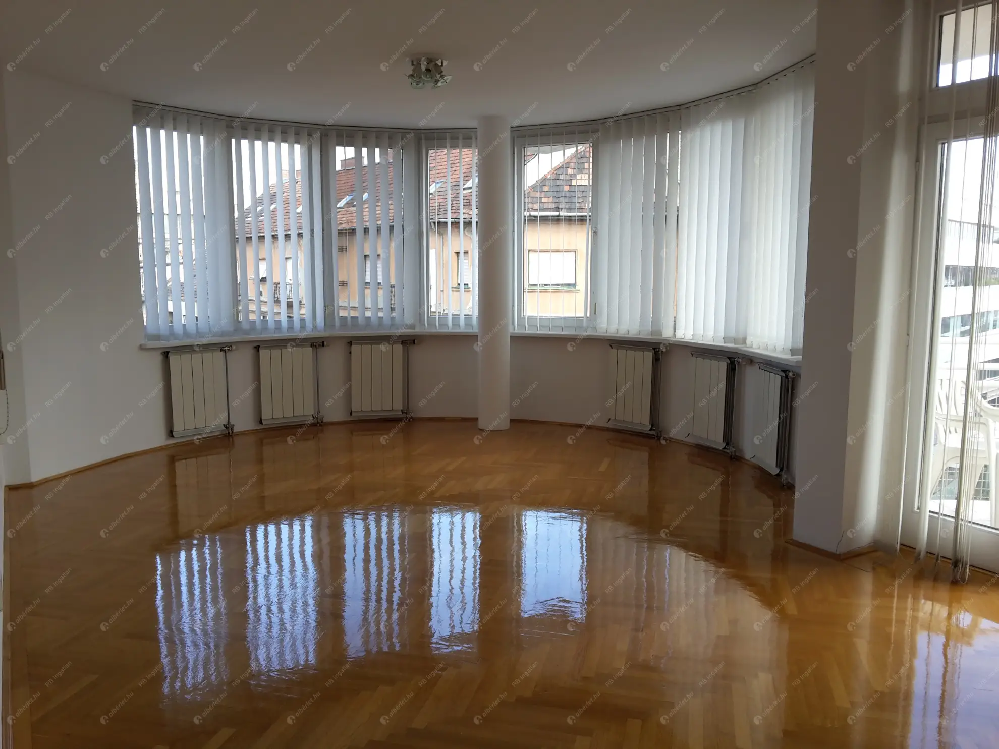 Kiadó albérlet 700000 Ft/hó áron: Budapest, II. kerület  Medve utca. Mérete: 141 nm, 4 szobás | Alberlet.hu - 6572373