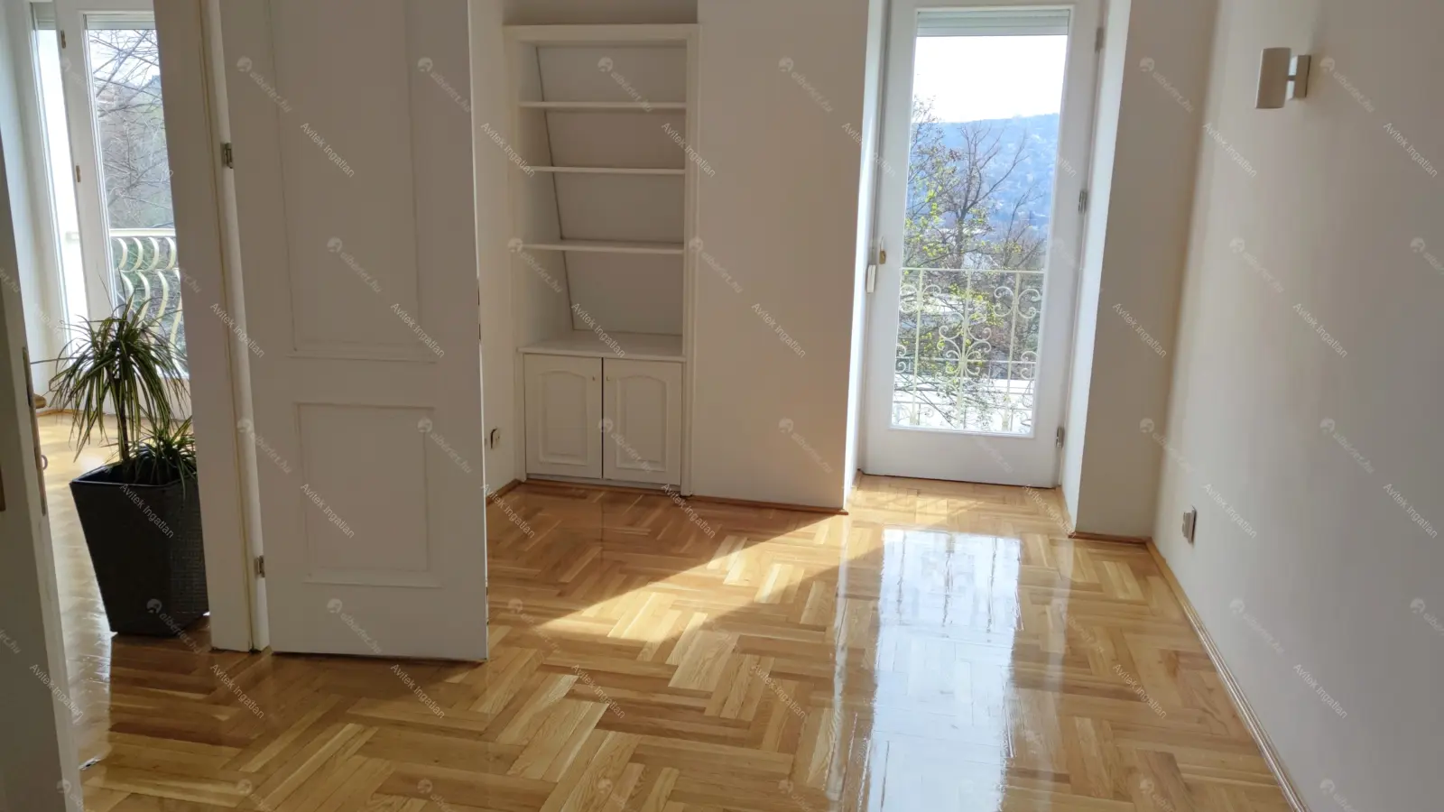 Kiadó albérlet 590000 Ft/hó áron: Budapest, II. kerület  Nagybányai út. Mérete: 110 nm, 4 szobás | Alberlet.hu - 6686452