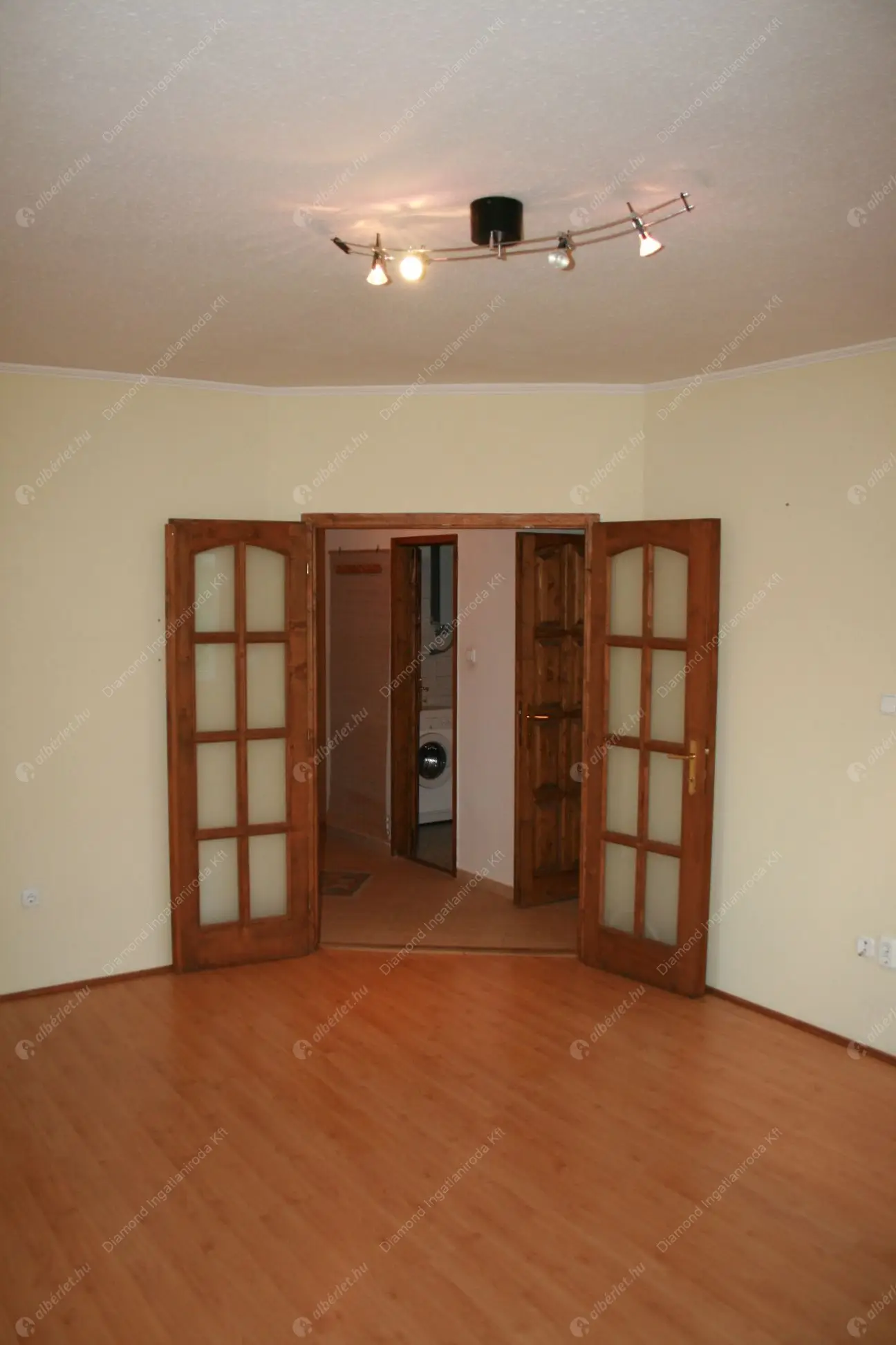 Kiadó albérlet 369000 Ft/hó áron: Budapest, II. kerület  Nyúl utca. Mérete: 55 nm, 2 szobás | Alberlet.hu - 6636033