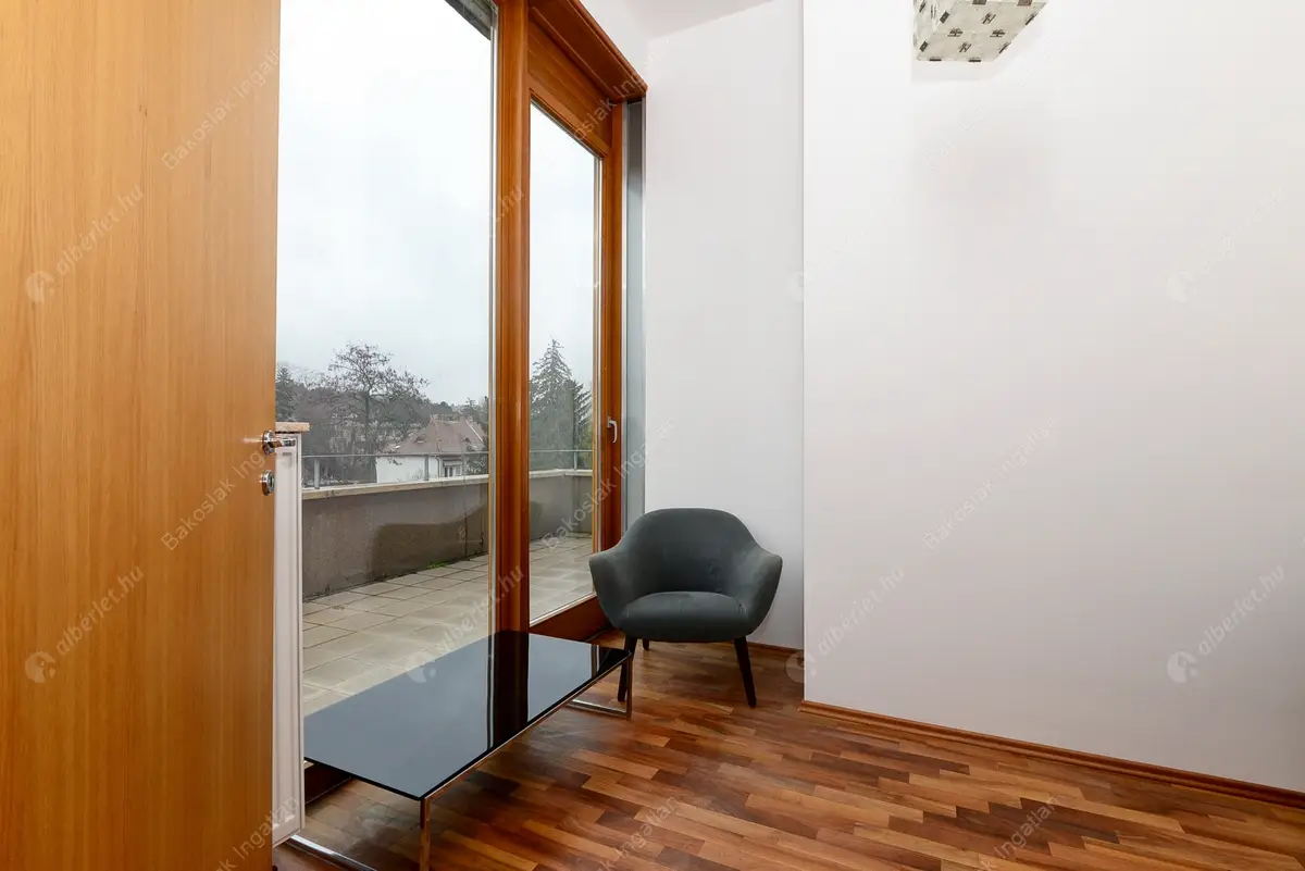 Kiadó albérlet 1747000 Ft/hó áron: Budapest, II. kerület  Pasaréti tér. Mérete: 160 nm, 4 szobás | Alberlet.hu - 5169239