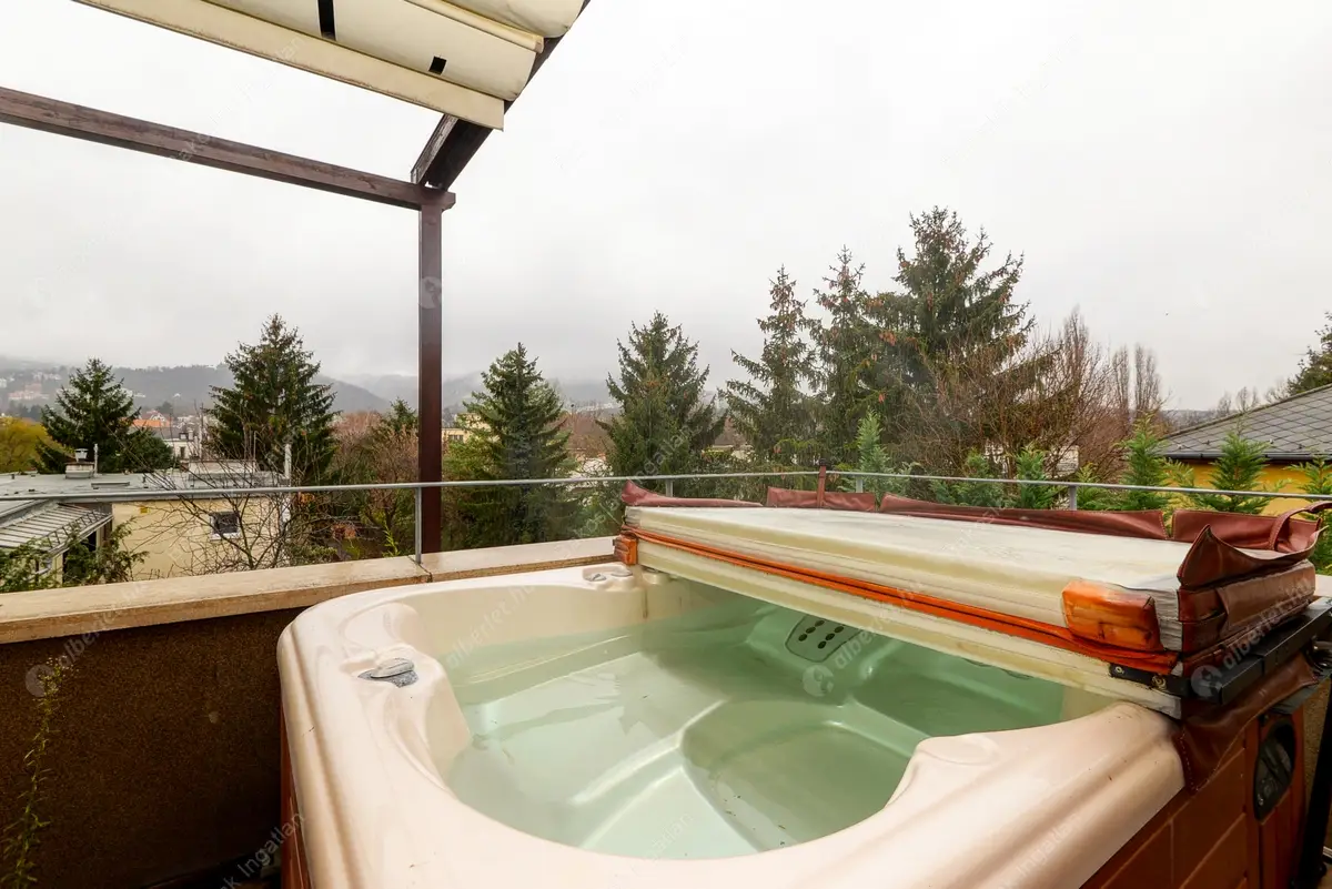 Kiadó albérlet 1747000 Ft/hó áron: Budapest, II. kerület  Pasaréti tér. Mérete: 160 nm, 4 szobás | Alberlet.hu - 5348175