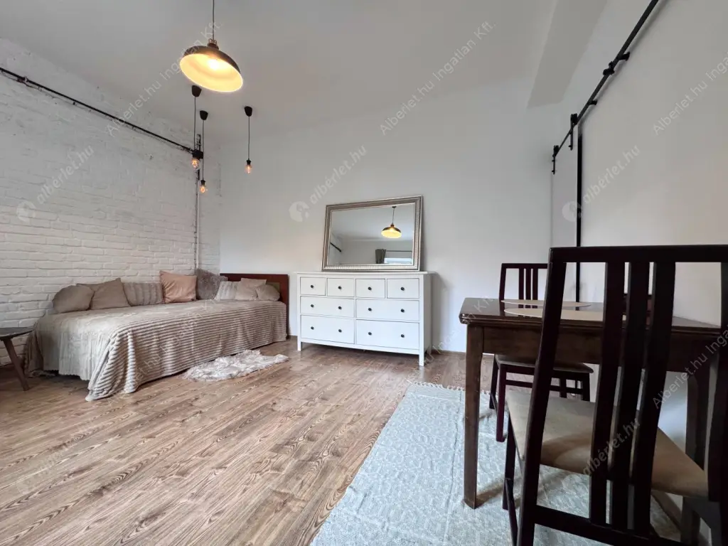 Kiadó albérlet 219000 Ft/hó áron: Budapest, II. kerület  Pasaréti út. Mérete: 33 nm, 1 szobás | Alberlet.hu - 6576404