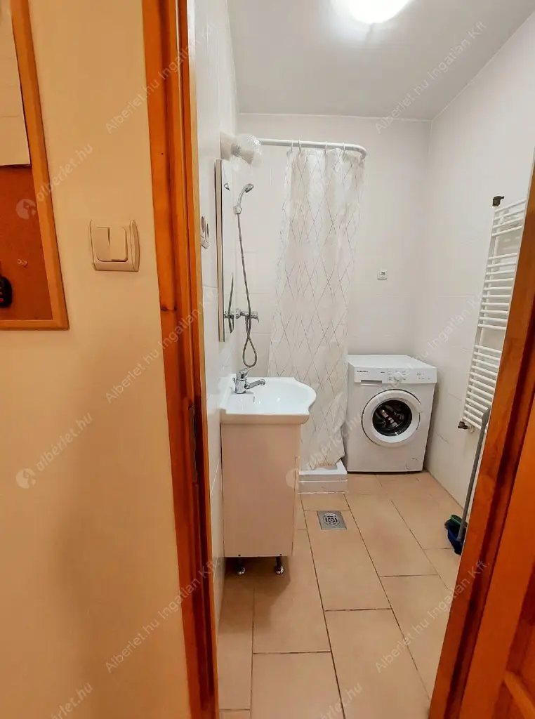 Kiadó albérlet 300000 Ft/hó áron: Budapest, II. kerület  Pasaréti út. Mérete: 42 nm, 2 szobás | Alberlet.hu - 6101917