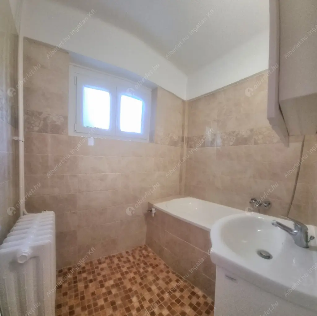 Kiadó albérlet 270000 Ft/hó áron: Budapest, II. kerület  Pasaréti út. Mérete: 53 nm, 2 szobás | Alberlet.hu - 6516141